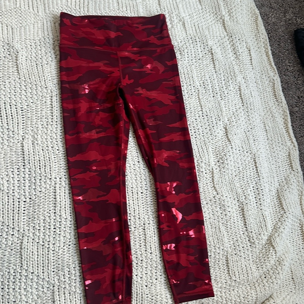 Athleta red camouflage leggings. Size S